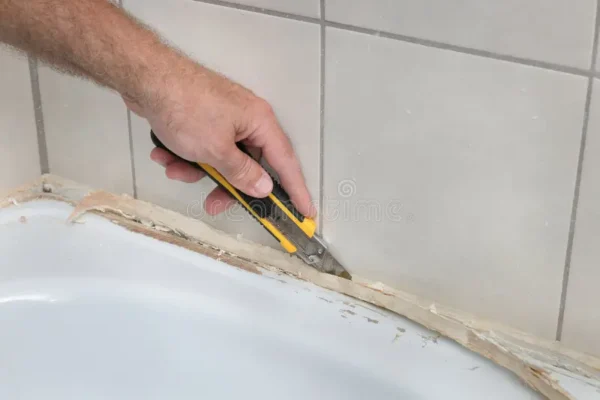Shower Silicone Removal & Replacementm